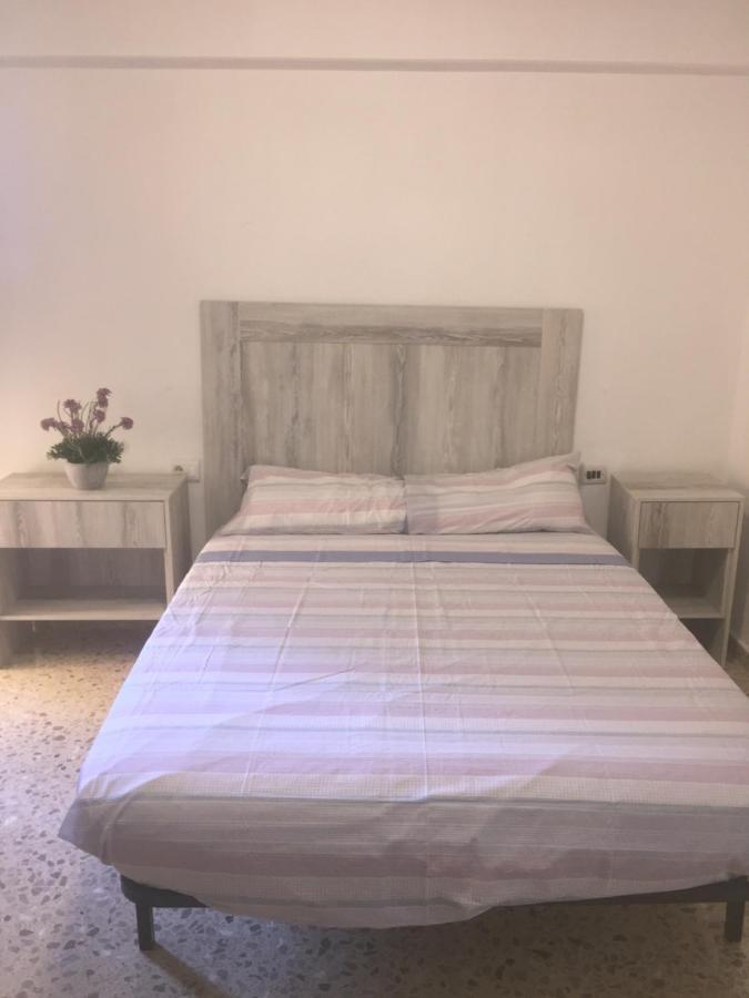 Piles - Apartment - Sleeps 7 - Parking - Seafront Εξωτερικό φωτογραφία