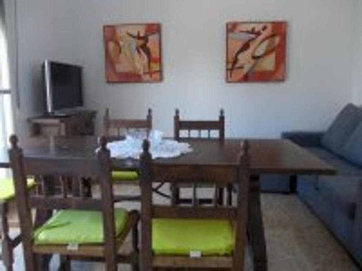 Piles - Apartment - Sleeps 7 - Parking - Seafront Εξωτερικό φωτογραφία