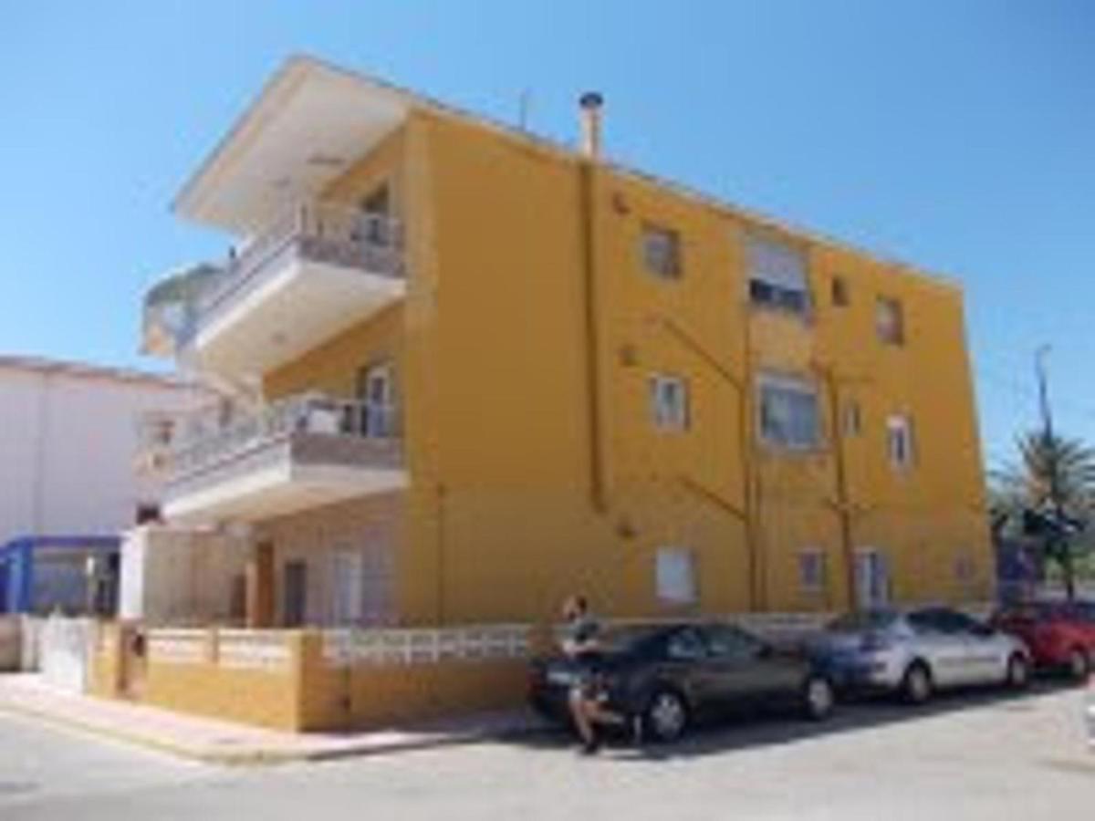Piles - Apartment - Sleeps 7 - Parking - Seafront Εξωτερικό φωτογραφία