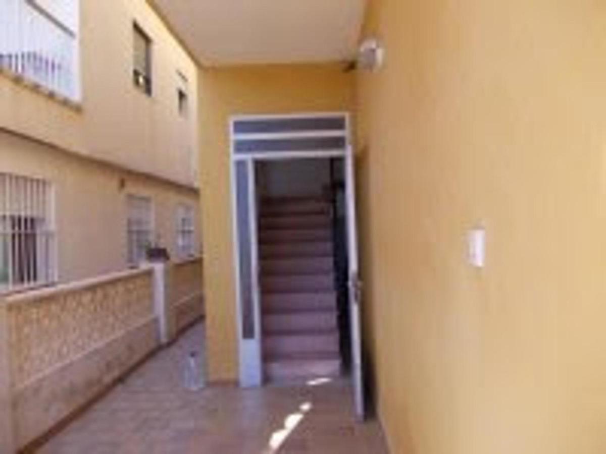 Piles - Apartment - Sleeps 7 - Parking - Seafront Εξωτερικό φωτογραφία