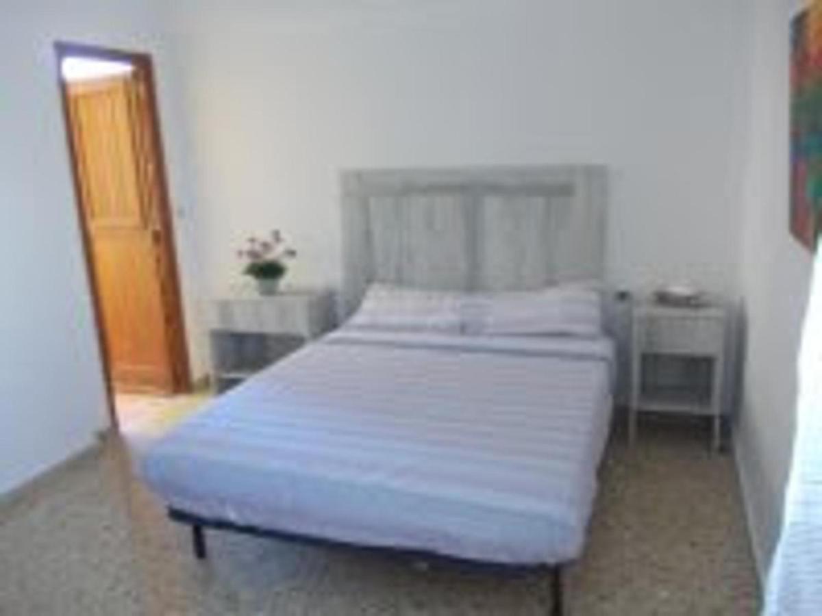 Piles - Apartment - Sleeps 7 - Parking - Seafront Εξωτερικό φωτογραφία